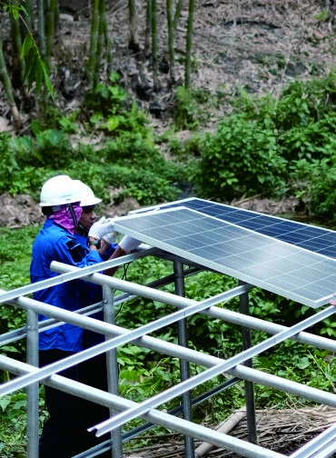solar panel untuk pompa air tenaga surya